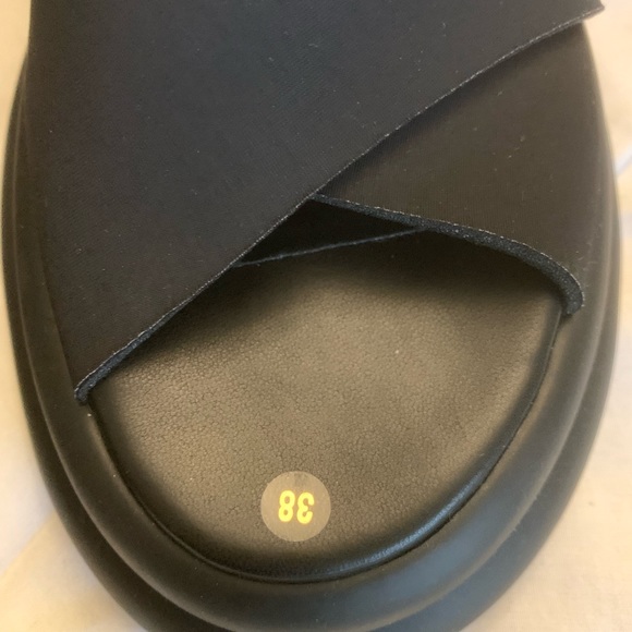 A.W.A.K.E.Mode chunky round-toe sandals 38/7.5 - Picture 4 of 13